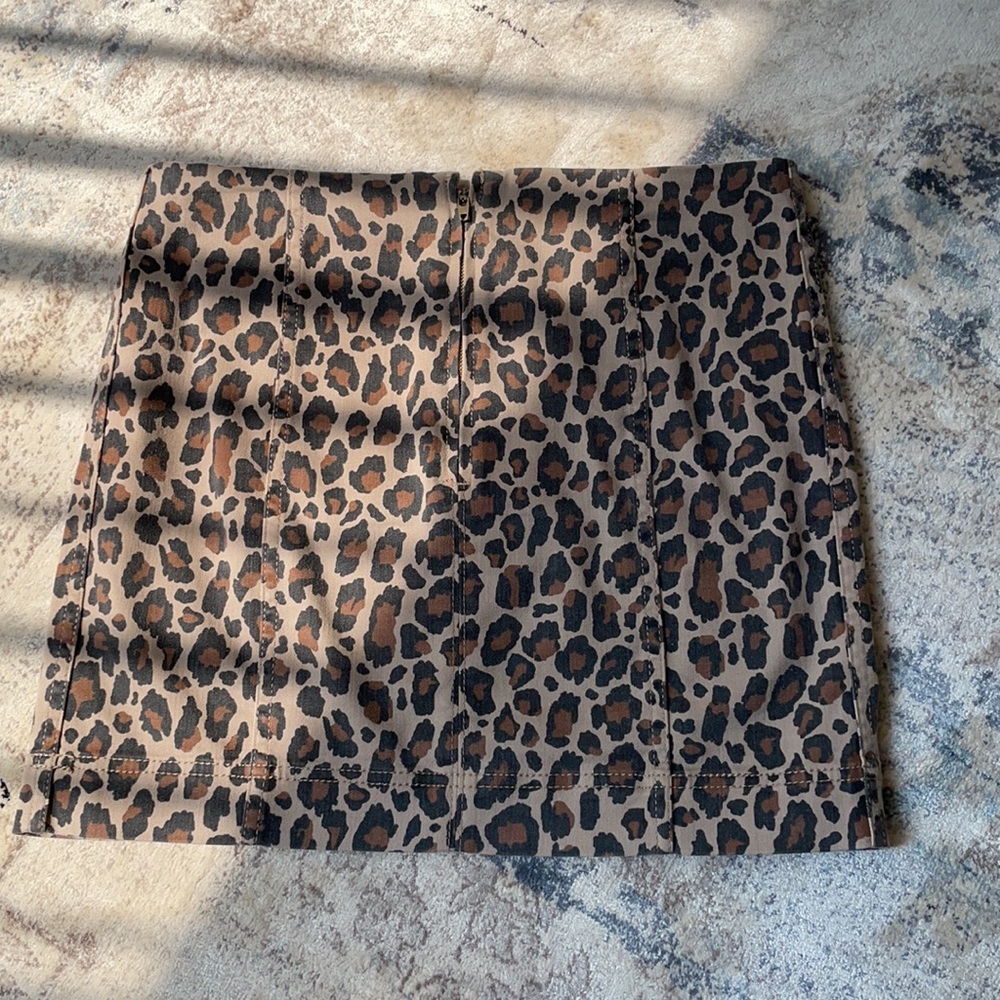 Leopard mini skirt - Picture 2 of 6